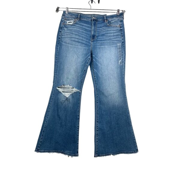 American Eagle Super High rise Flare raw hem distressed jeans sz 18S - Picture 1 of 11